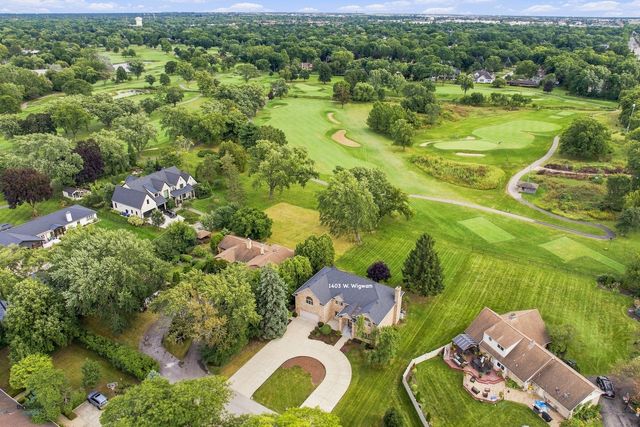 1403 W Wigwam Trail, Mount Prospect, IL 60056