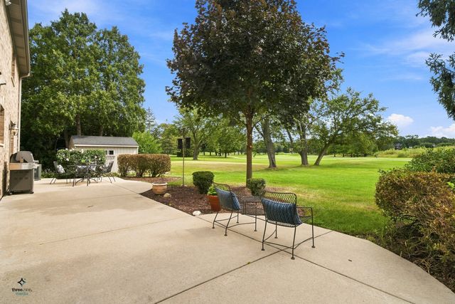 1403 W Wigwam Trail, Mount Prospect, IL 60056