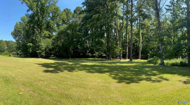 1428 Cove Creek Drive, Glencoe, AL 35905