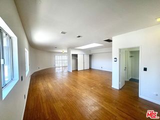 10626 1/2 Magnolia Boulevard, North Hollywood, CA 91601