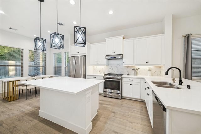 10652 Wild Chives, Conroe, TX 77385