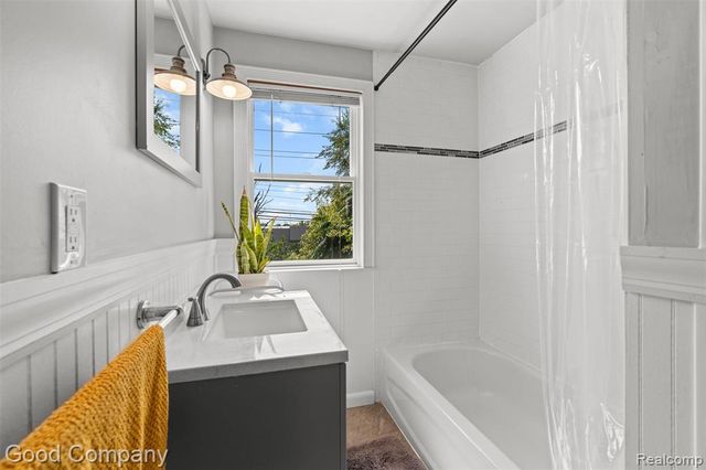 1184 E Troy Street, Ferndale, MI 48220