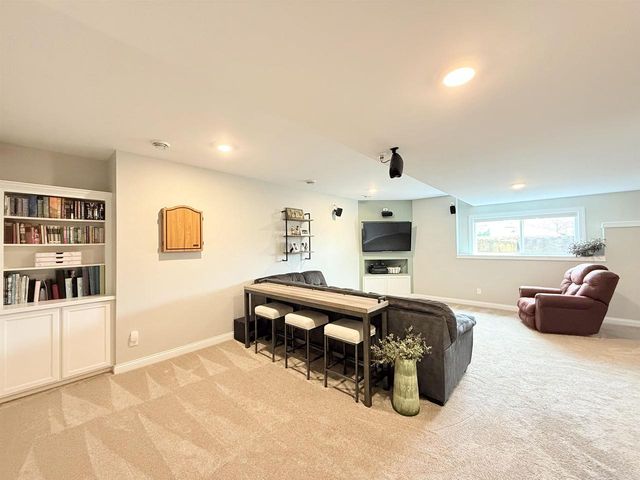 4380 Scenic View Road, Windsor, WI 53598