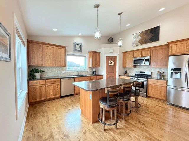 4380 Scenic View Road, Windsor, WI 53598