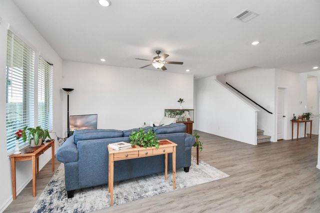 732 Willow Harbor Lane, La Marque, TX 77568