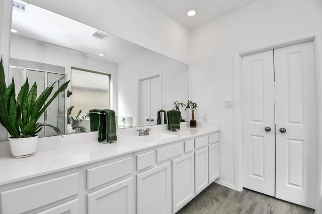 732 Willow Harbor Lane, La Marque, TX 77568