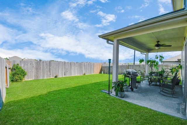 732 Willow Harbor Lane, La Marque, TX 77568