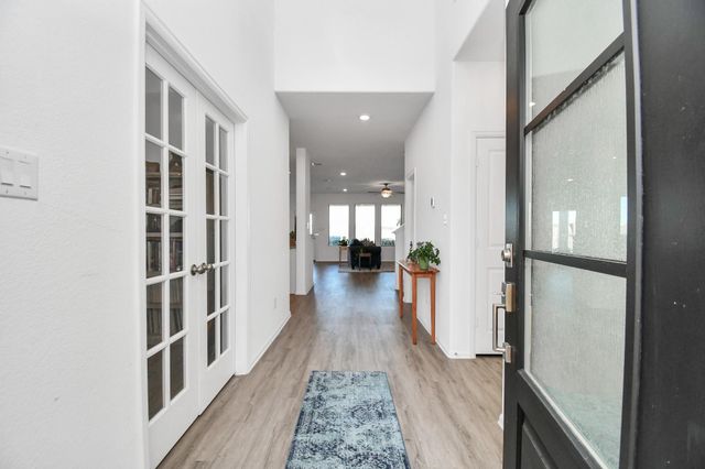 732 Willow Harbor Lane, La Marque, TX 77568