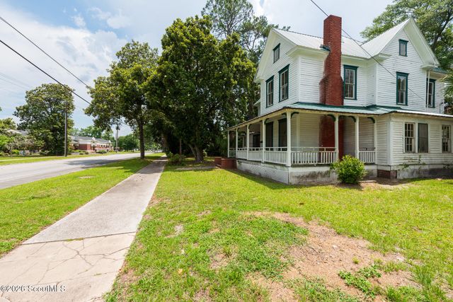 306 Lee Avenue, Waycross, GA 31501