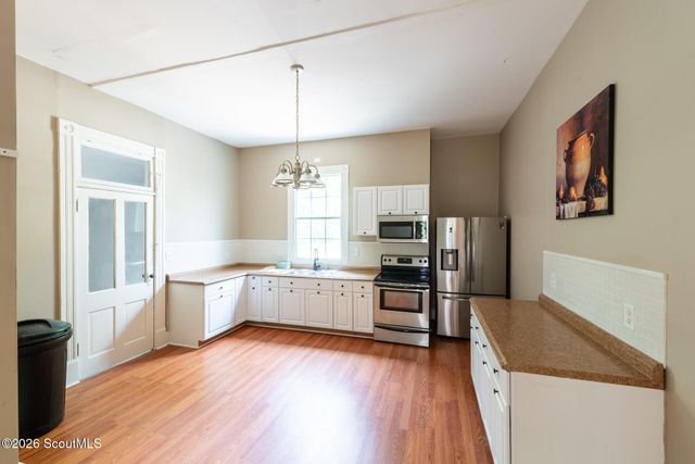 306 Lee Avenue, Waycross, GA 31501