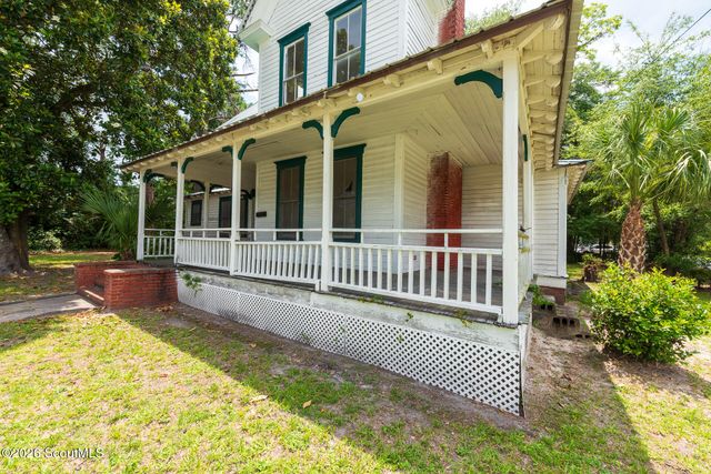 306 Lee Avenue, Waycross, GA 31501