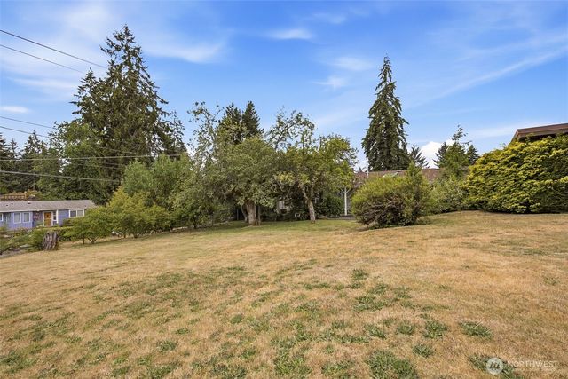 16262 15th Avenue SW, Burien, WA 98166