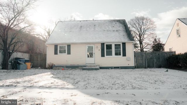 3 PARKER AVE, Burlington, NJ 08016