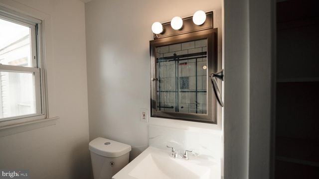 3 PARKER AVE, Burlington, NJ 08016