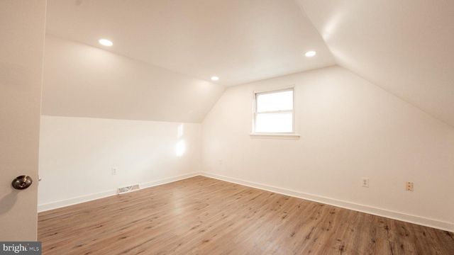 3 PARKER AVE, Burlington, NJ 08016