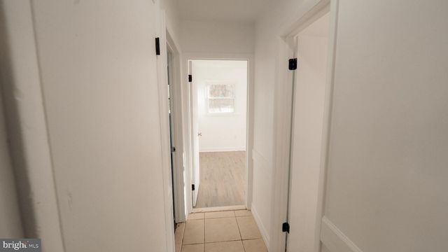 3 PARKER AVE, Burlington, NJ 08016