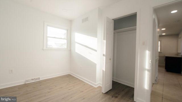 3 PARKER AVE, Burlington, NJ 08016