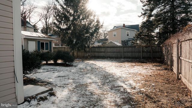 3 PARKER AVE, Burlington, NJ 08016