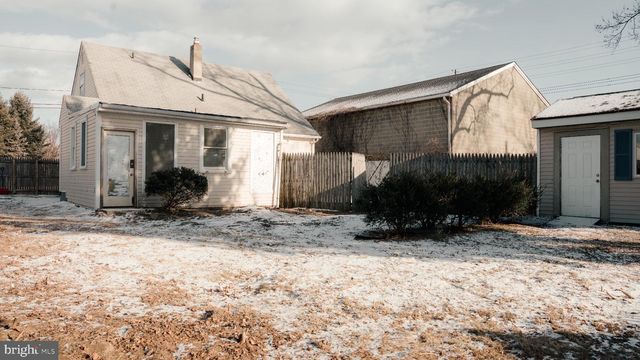 3 PARKER AVE, Burlington, NJ 08016