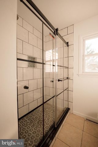 3 PARKER AVE, Burlington, NJ 08016