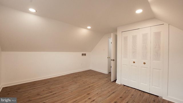 3 PARKER AVE, Burlington, NJ 08016