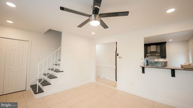 3 PARKER AVE, Burlington, NJ 08016