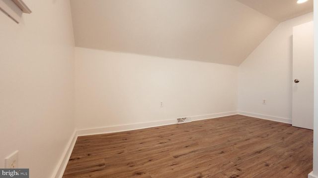 3 PARKER AVE, Burlington, NJ 08016