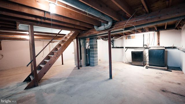 3 PARKER AVE, Burlington, NJ 08016