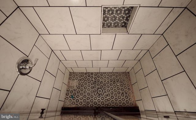 3 PARKER AVE, Burlington, NJ 08016