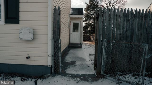 3 PARKER AVE, Burlington, NJ 08016