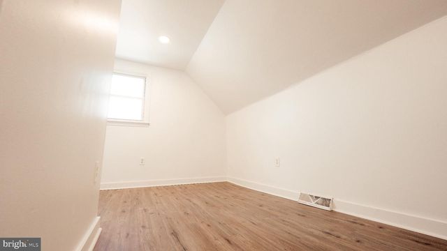 3 PARKER AVE, Burlington, NJ 08016