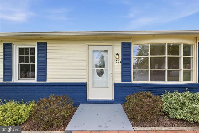 608 DUNLAP ST, Winchester, VA 22601
