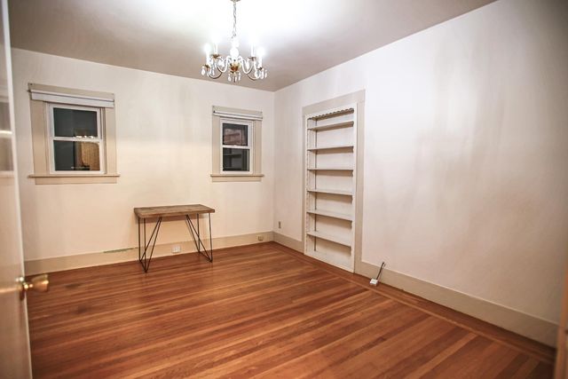 4417 E St, Sacramento, CA 95819