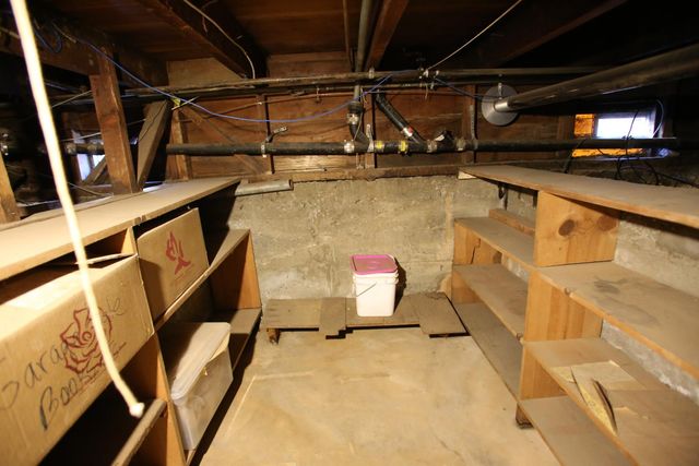 4417 E St, Sacramento, CA 95819