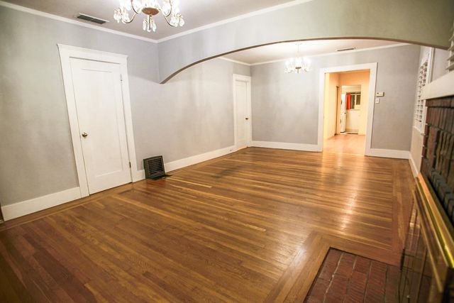 4417 E St, Sacramento, CA 95819