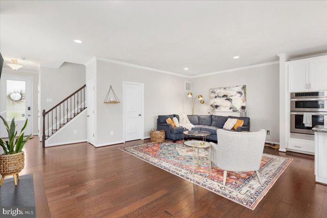 42272 KNOTTY OAK TER, Brambleton, VA 20148