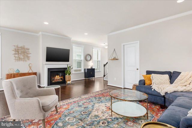 42272 KNOTTY OAK TER, Brambleton, VA 20148