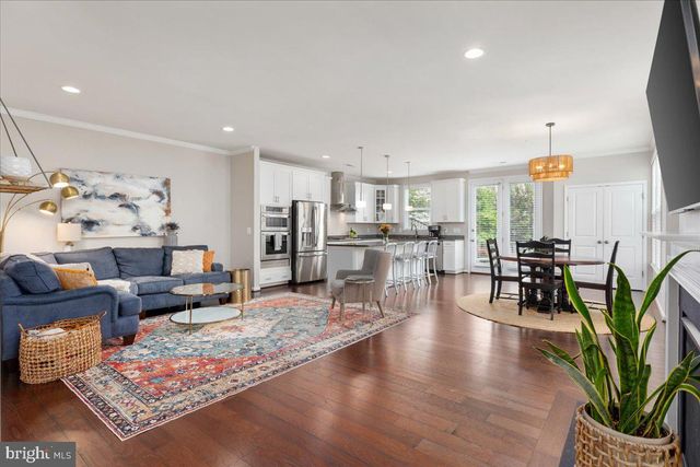 42272 KNOTTY OAK TER, Brambleton, VA 20148