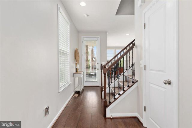 42272 KNOTTY OAK TER, Brambleton, VA 20148