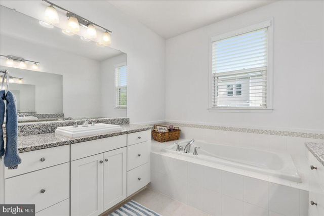 42272 KNOTTY OAK TER, Brambleton, VA 20148