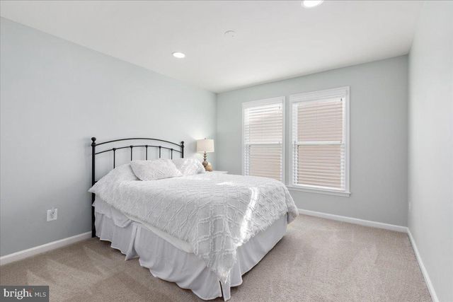 42272 KNOTTY OAK TER, Brambleton, VA 20148