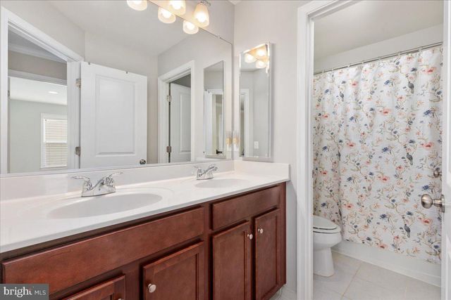 42272 KNOTTY OAK TER, Brambleton, VA 20148