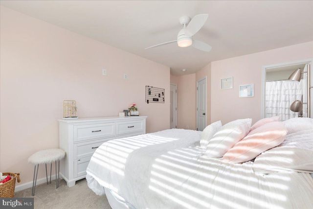 42272 KNOTTY OAK TER, Brambleton, VA 20148