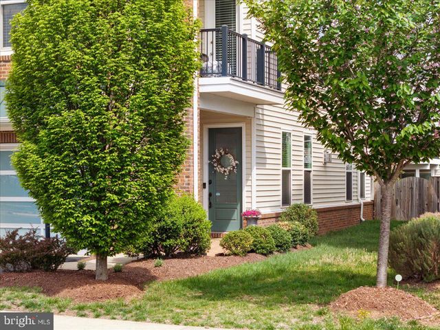 42272 KNOTTY OAK TER, Brambleton, VA 20148