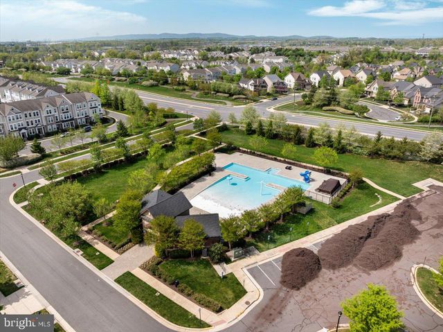 42272 KNOTTY OAK TER, Brambleton, VA 20148