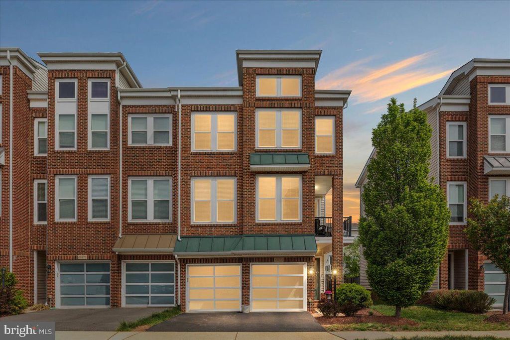 42272 KNOTTY OAK TER, Brambleton, VA 20148