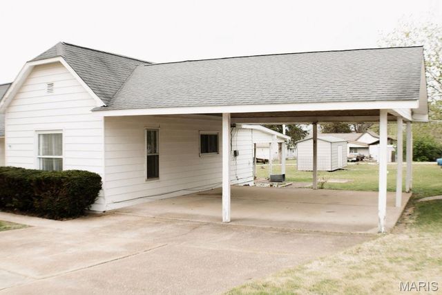 113 S Ravencrest Street, Desloge, MO 63601