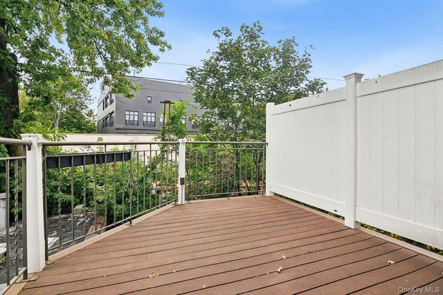 7809 77th Avenue 2, Glendale, NY 11385