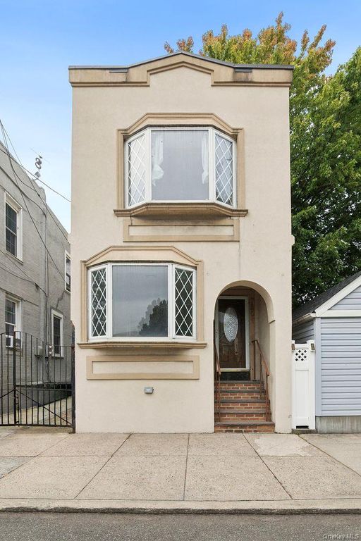 7809 77th Avenue 2, Glendale, NY 11385