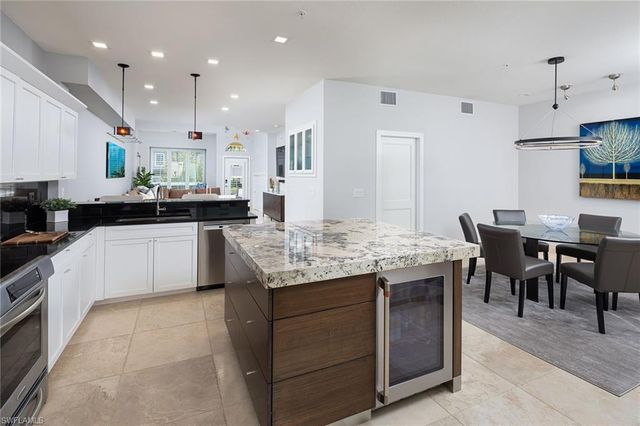 1070 5th ST S 4, Naples, FL 34102